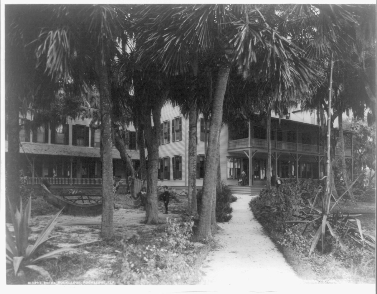 Hotel Rockledge postcard, an Indian River Drive era resort.